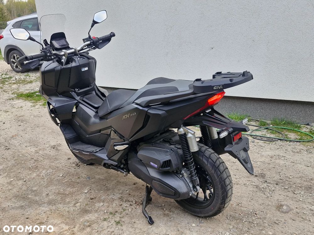 Honda ADV350 - 2