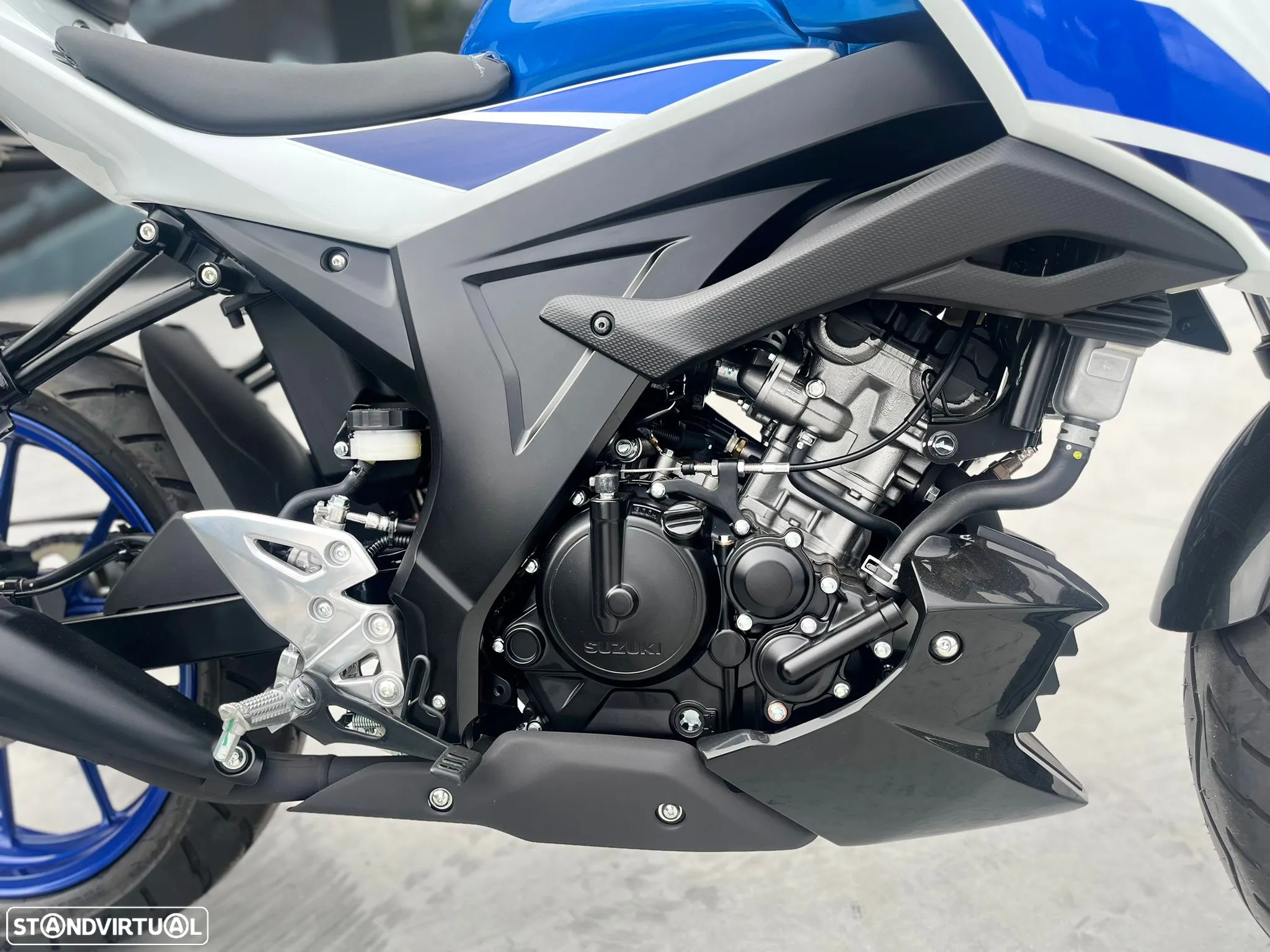 Suzuki GSX S 125 A - 10