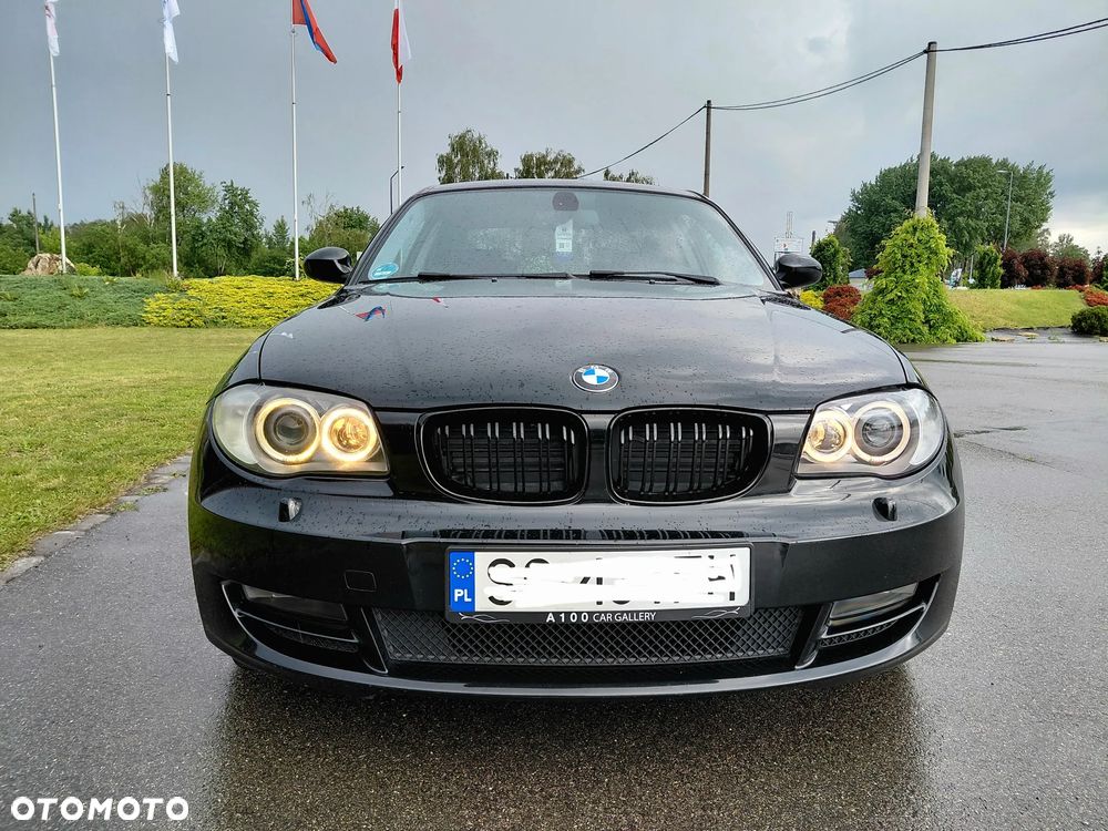 BMW Seria 1 120d Limited Edition Lifestyle mit M Sportpaket - 36