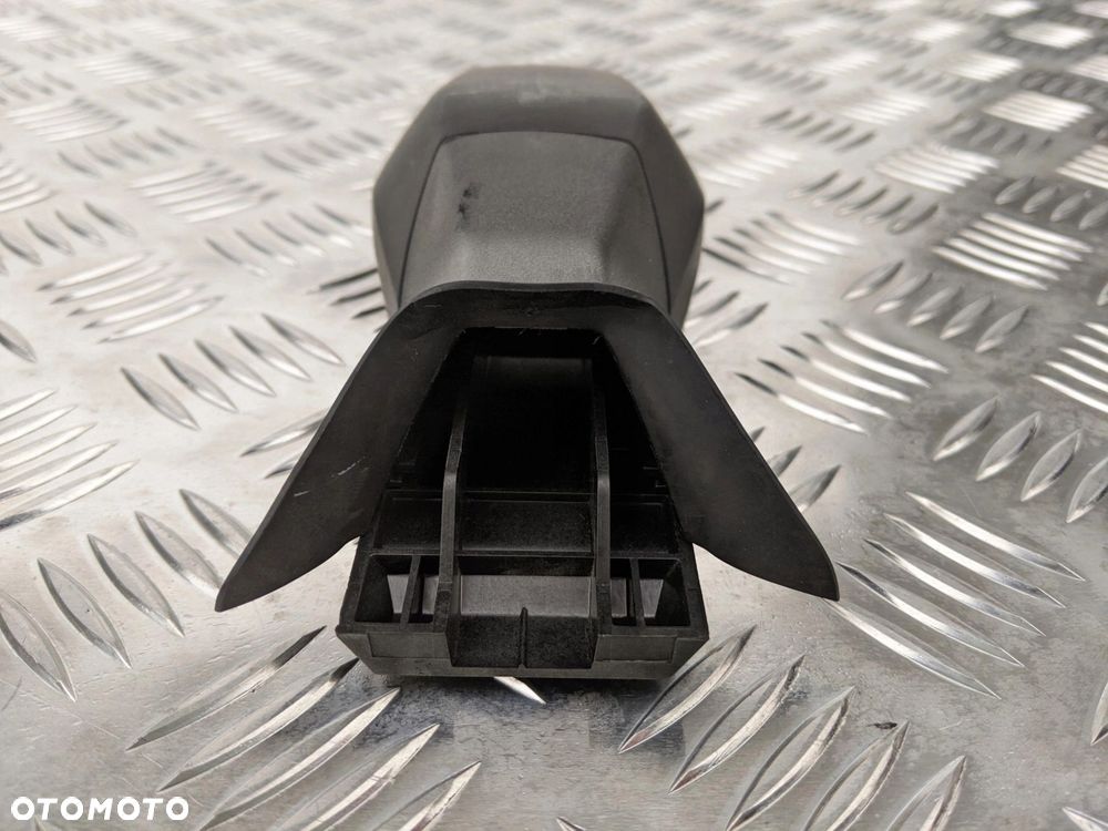 KAMERA PRZEDNIA WEWNĘTRZNA SCANIA R S - 4