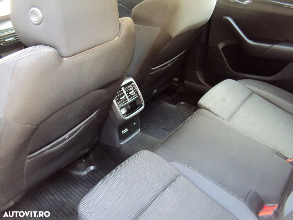 Skoda Octavia 2.0 TDI DSG Style - 7