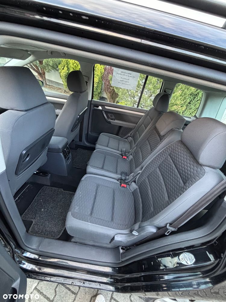 Volkswagen Touran - 9