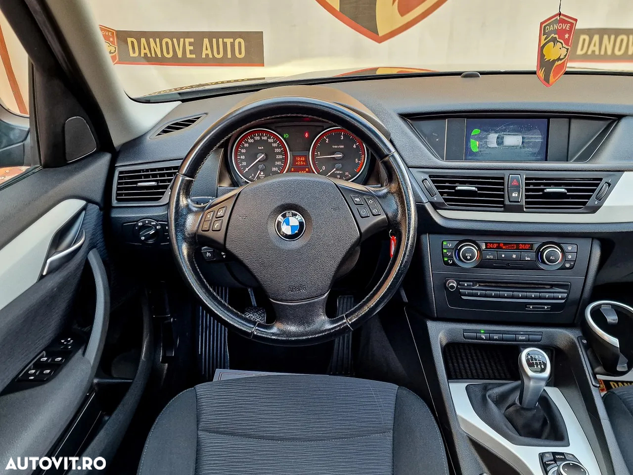 BMW X1 sDrive18d - 18