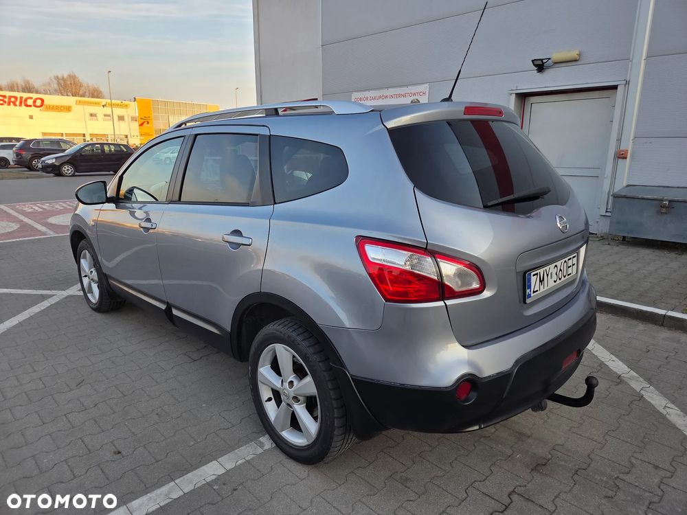 Nissan Qashqai 2.0 dCi 4 x 4 DPF tekna - 32