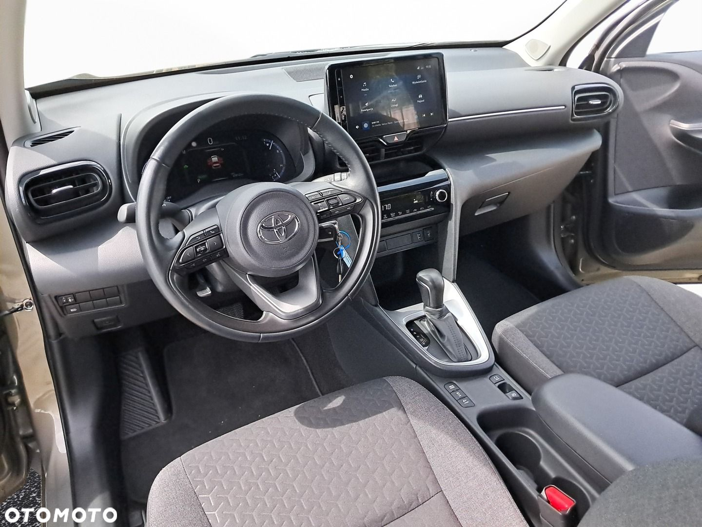 Toyota Yaris Cross - 16
