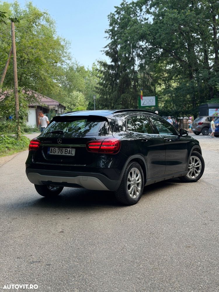 Mercedes-Benz GLA 200 d Aut. - 6