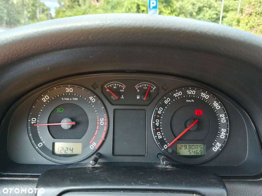Skoda Superb 1.9 TDI Prestige - 22