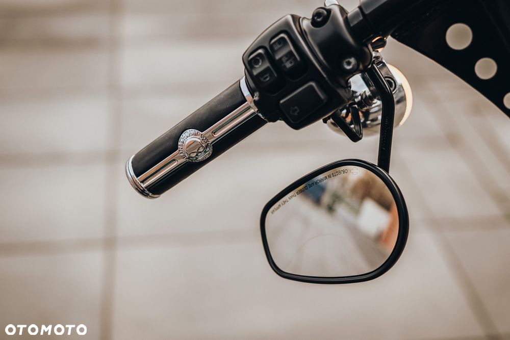 Harley-Davidson Dyna Street Bob - 21