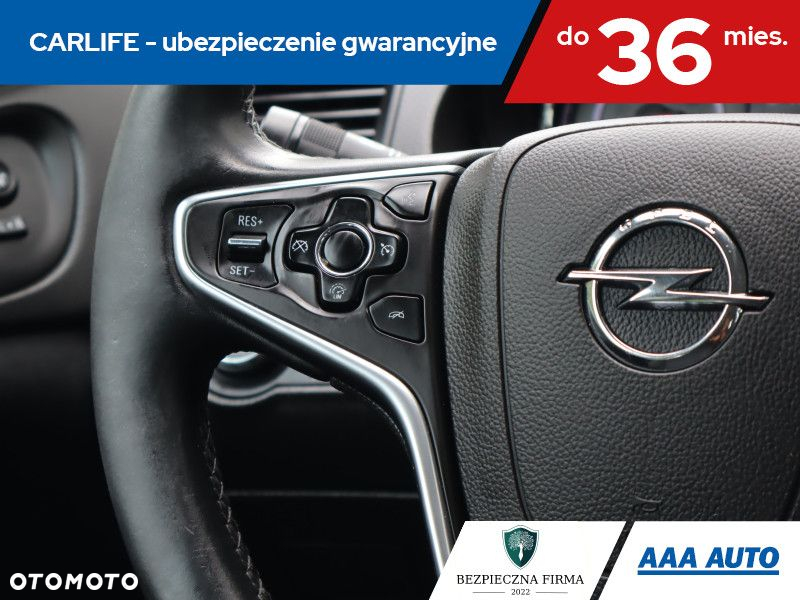 Opel Insignia - 18