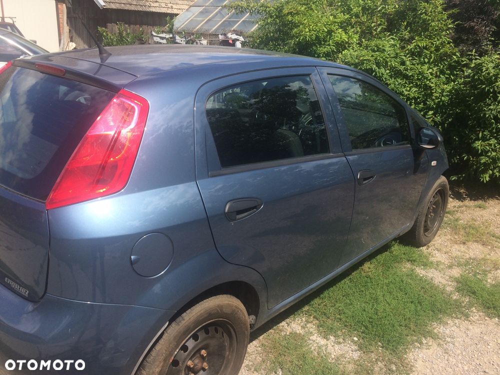 Fiat Punto 1.2 Young - 3