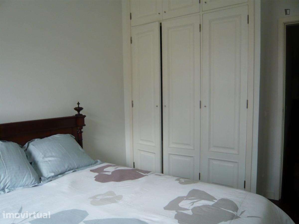 Quarto - localizado em Montes Claros Coimbra - Grande imagem: 2/20