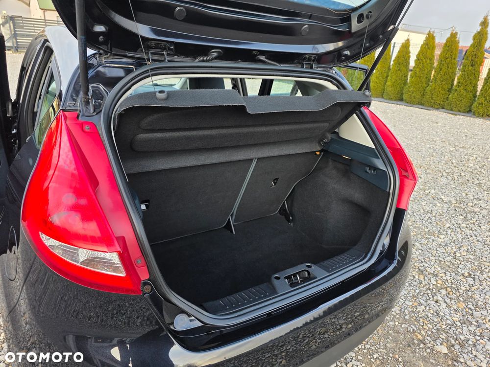 Ford Fiesta 1.25 Ghia EU5 - 20