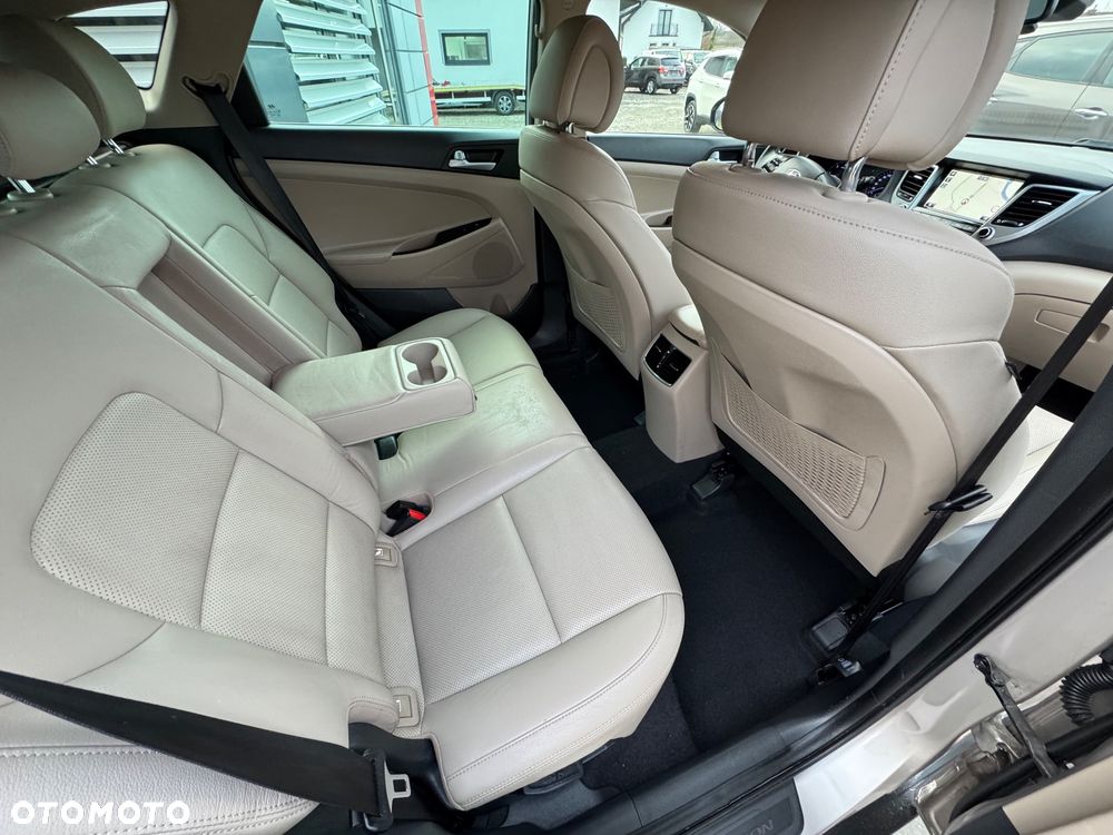 Hyundai Tucson blue 1.7 CRDi 2WD Passion Plus - 25