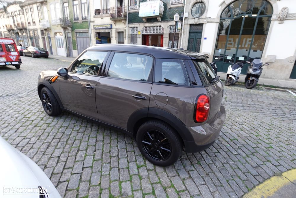 MINI Countryman Cooper D Auto - 12