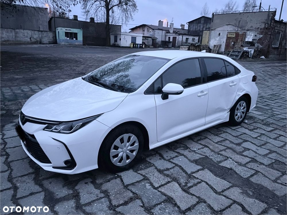 Toyota Corolla - 1