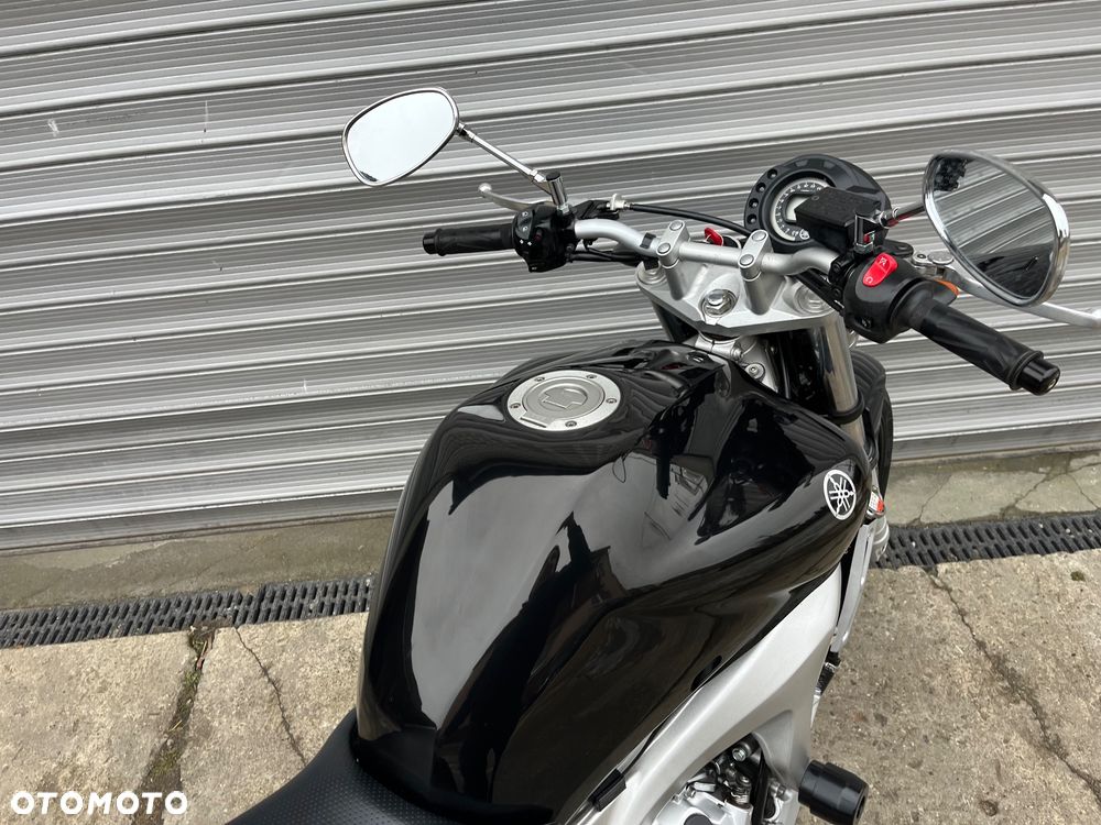 Yamaha FZ6 - 15