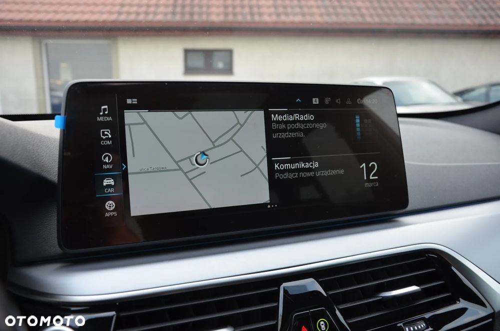 BMW Seria 5 520e Luxury Line - 24