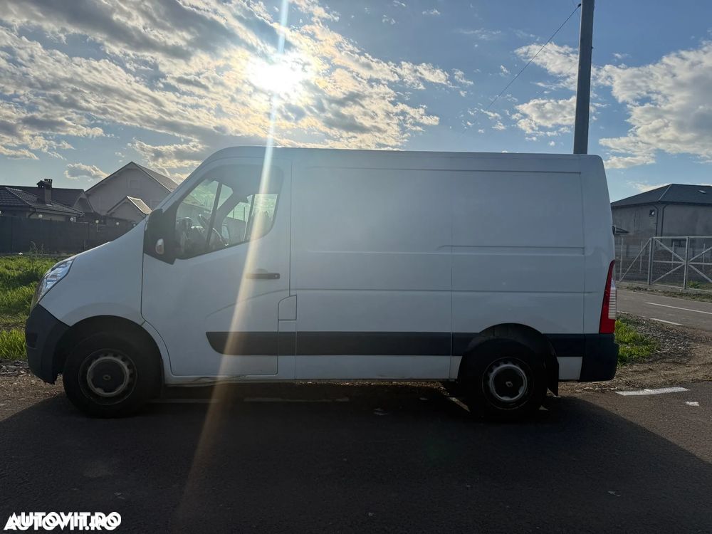 Renault Master 2.3 Combi 3,5t L2H2 8+1 locuri 4,7 m3 Confort - 4
