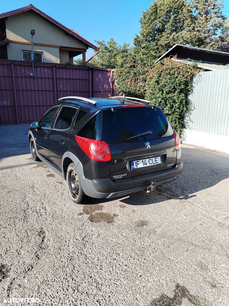 Peugeot 207 90 HDi FAP (Blue Lion) Sport - 3