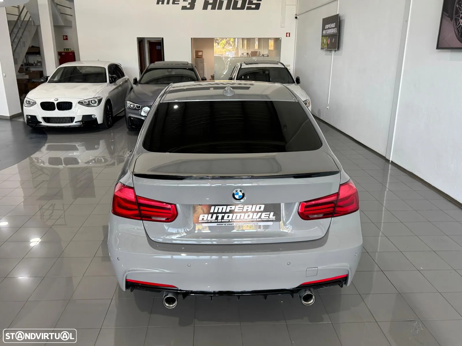 BMW 330 e iPerformance Pack M - 12