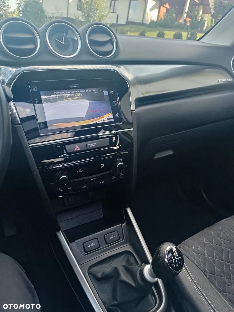 Suzuki Vitara 1.4 Boosterjet SHVS Premium 4WD - 15