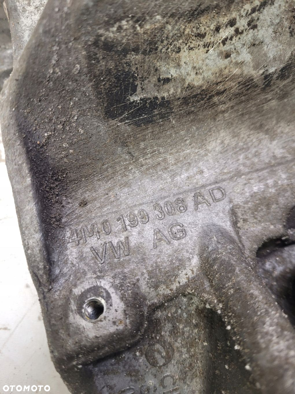 ŁAPA SILNIKA PRAWA AUDI A4 B9 A5 4M0199308AD - 5