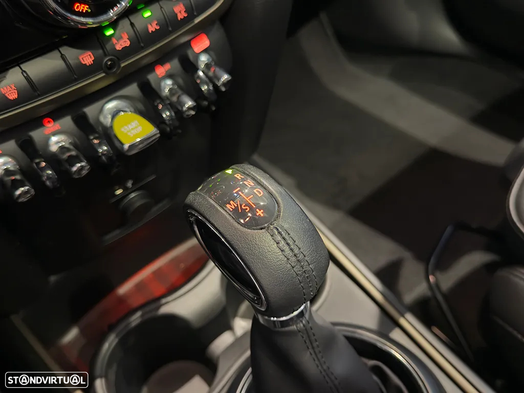 MINI Countryman Cooper SE ALL4 Auto - 13