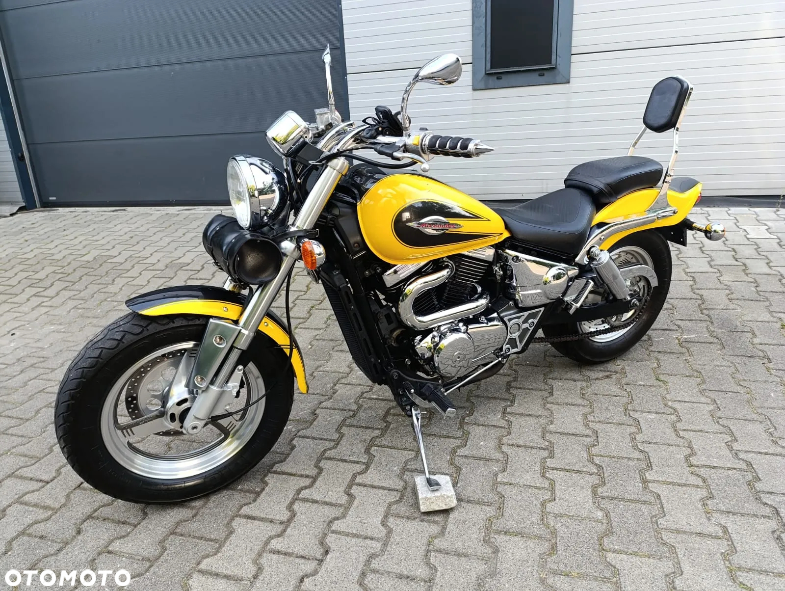 Suzuki Marauder - 11