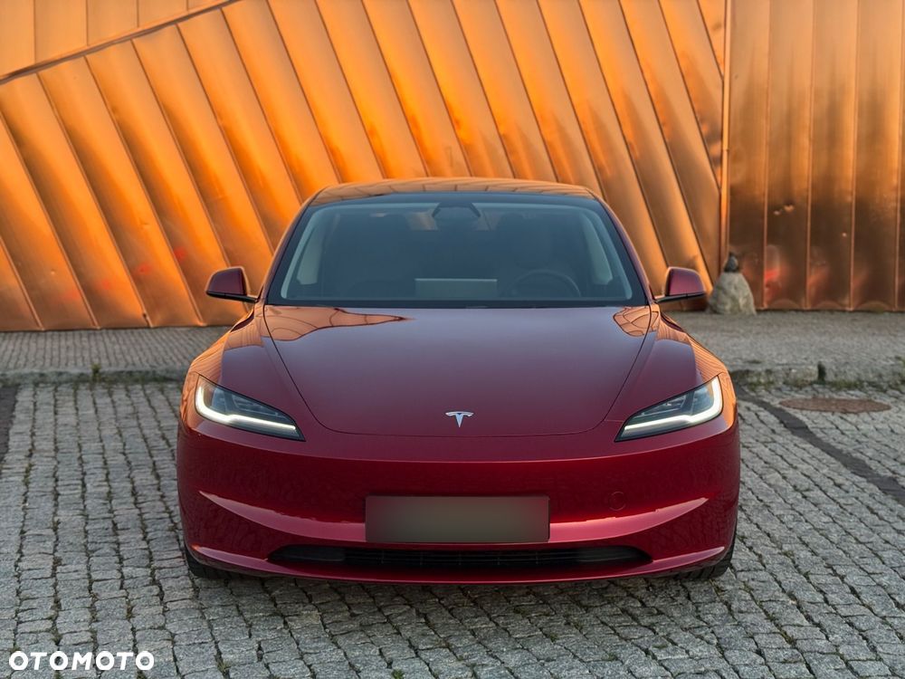 Tesla Model 3 - 2