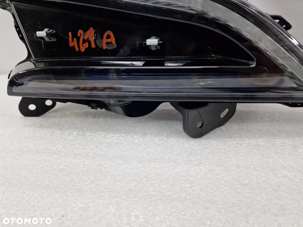 RENAULT MEGANE IV 4 E-TECH E TECH 21- PRAWY HALOGEN / LED / DRL , NR 266009007R / 266009083R , NR AUKCJI LA421 - 7