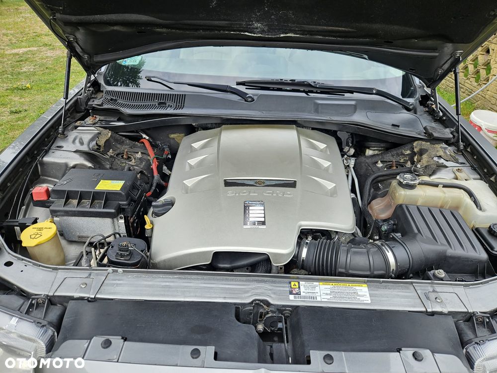 Chrysler 300C - 34