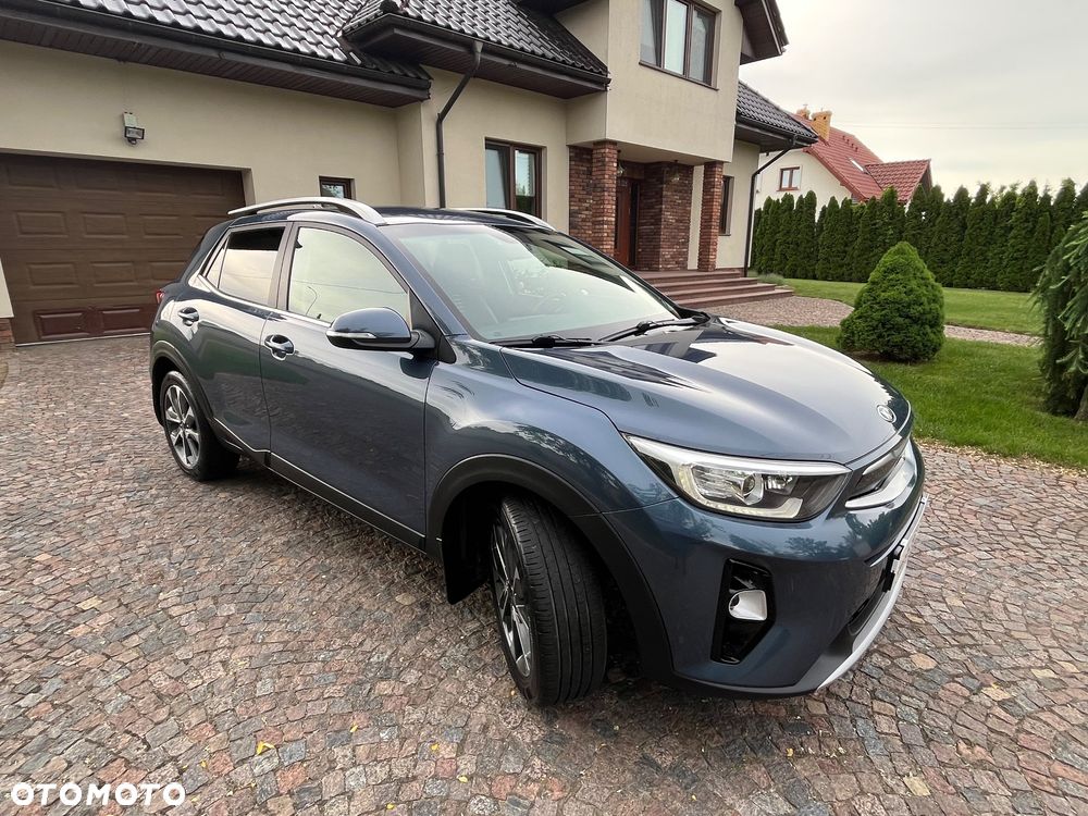 Kia Stonic 1.4 L - 6
