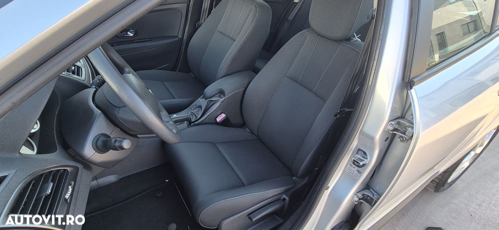 Renault Megane ENERGY dCi 110 Start & Stop Expression - 8