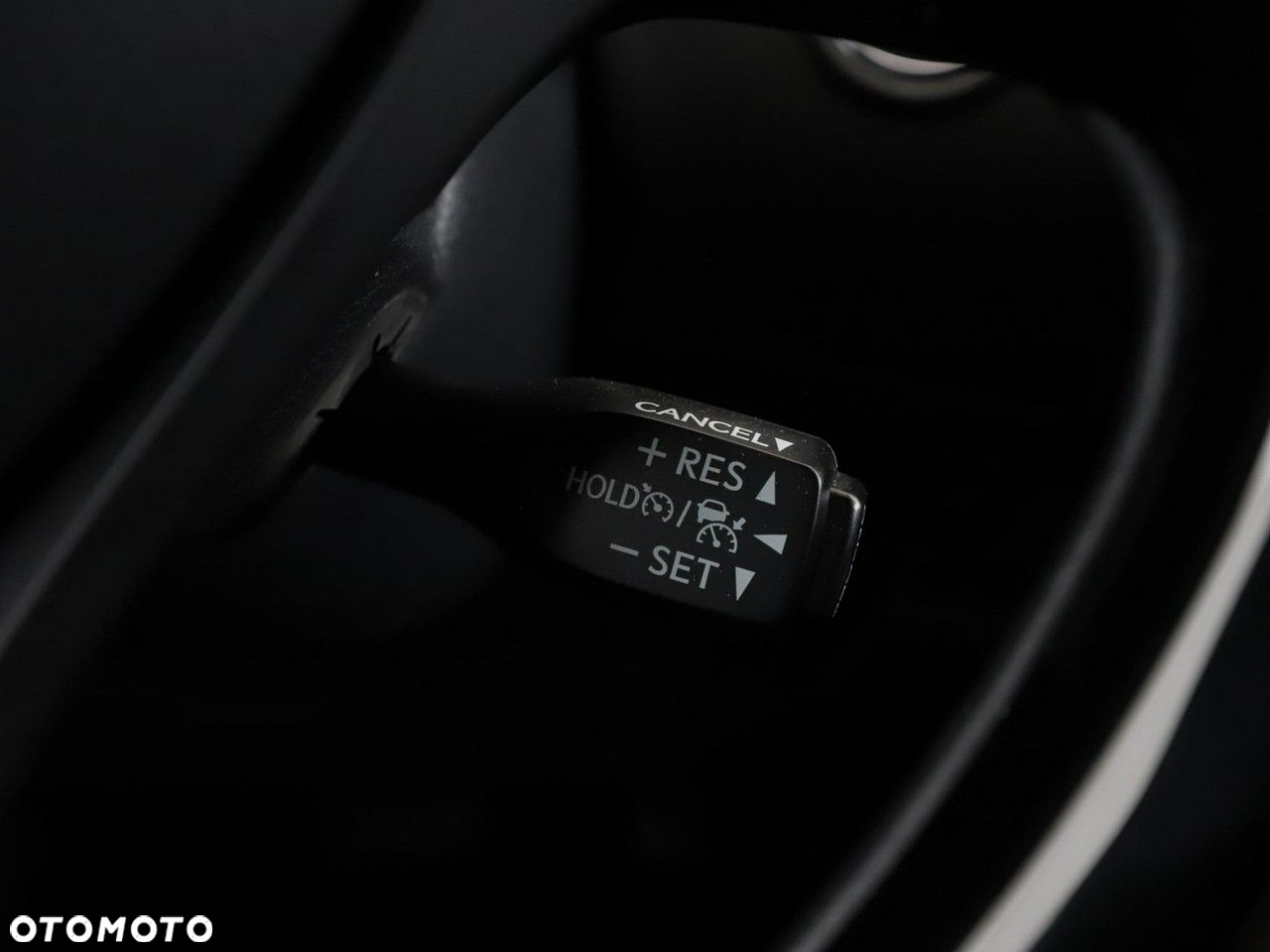 Toyota C-HR Hybrid Lounge - 26