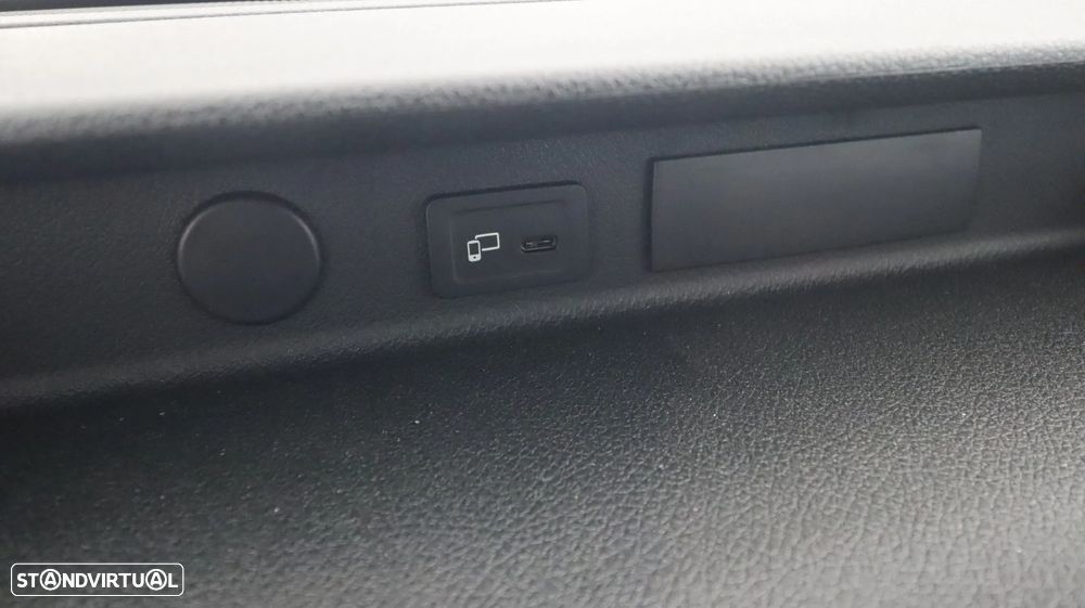 Mercedes-Benz Sprinter - 28