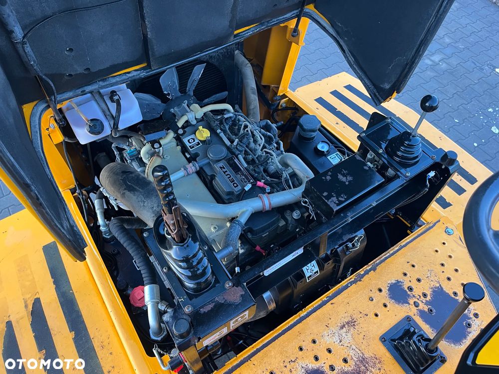 Thwaites Mach 2062 - 14