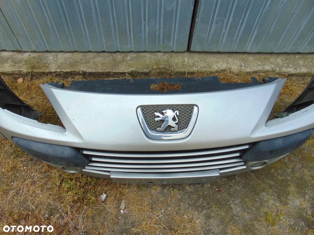 Zderzak przedni przód srebrny Peugeot 307 FL lift 05-08r - 2