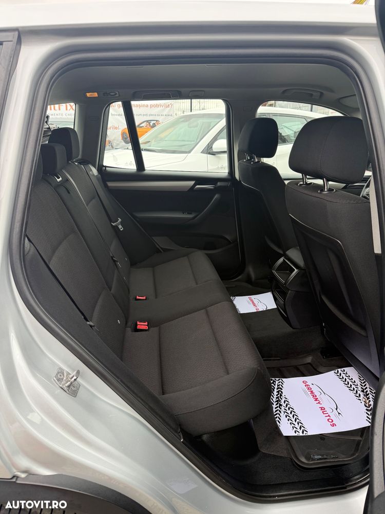 BMW X3 xDrive20d Advantage - 12