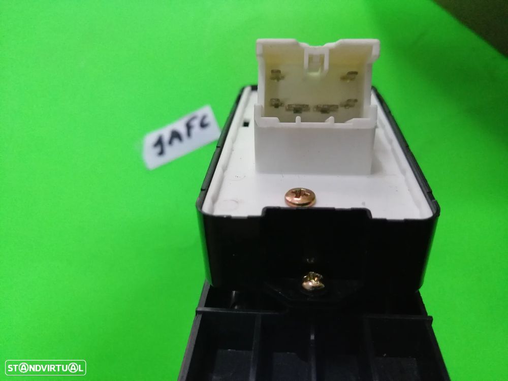 Botões Interruptor de comando dos vidros Mazda B2500 UJ0666350 UJ06-66-350 - 2