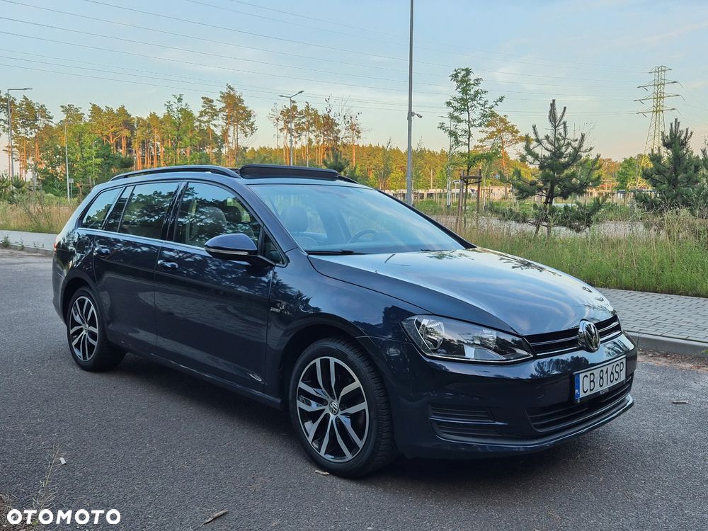 Volkswagen Golf - 10