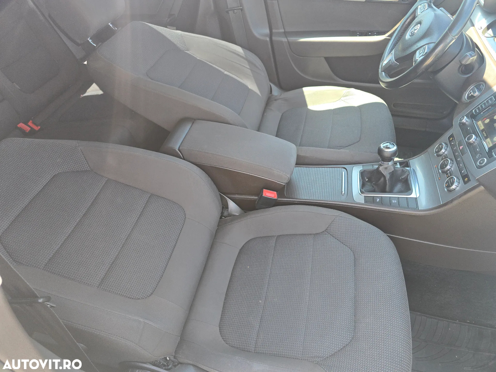 Volkswagen Passat Variant 2.0 TDI BlueMotion Technology Exclusive - 11
