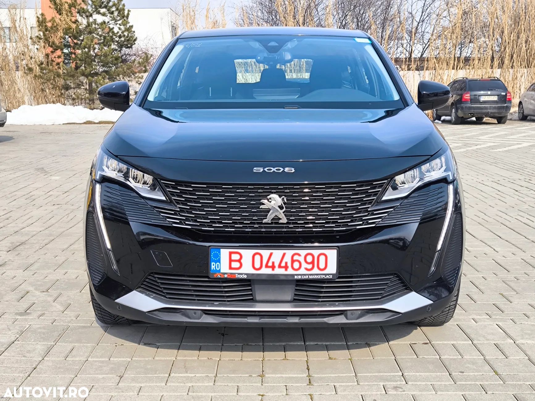 Peugeot 5008 1.2 Puretech Allure Aut. - 1