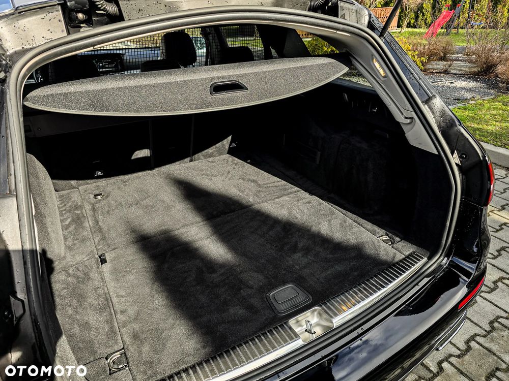 Mercedes-Benz Klasa E 220 d 9G-TRONIC - 36