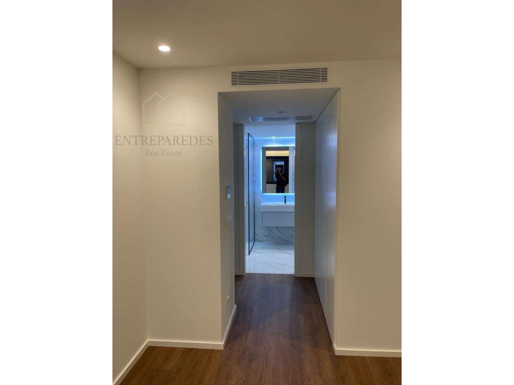 Apartamento T3 NOVO com garagem e varanda para comprar no centro de... - Grande imagem: 5/42