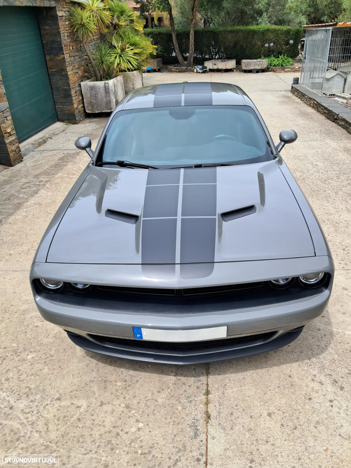Dodge Challenger Auto SXT Plus - 8
