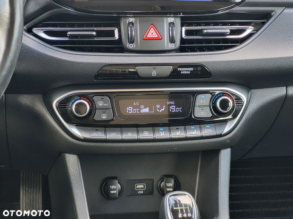 Hyundai i30 1.5 T-GDI 48V Comfort - 16