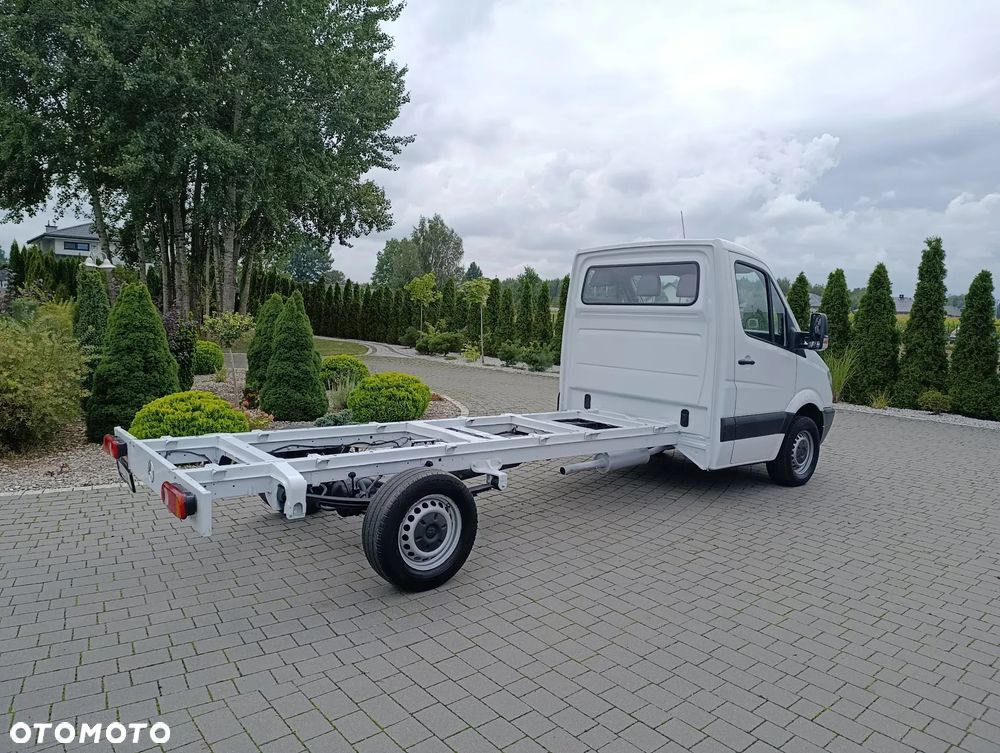 Mercedes-Benz Sprinter - 14