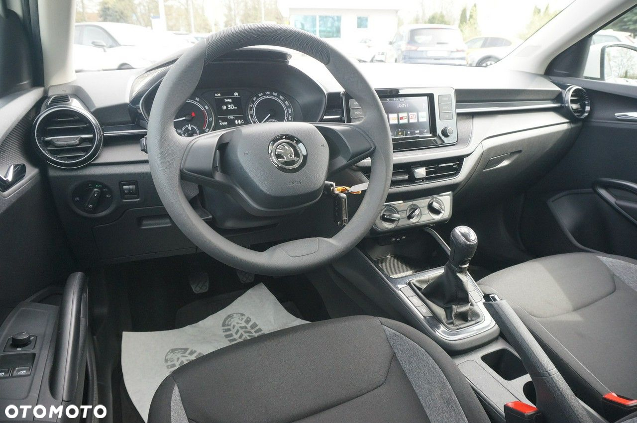 Skoda Fabia 1.0 Active - 17
