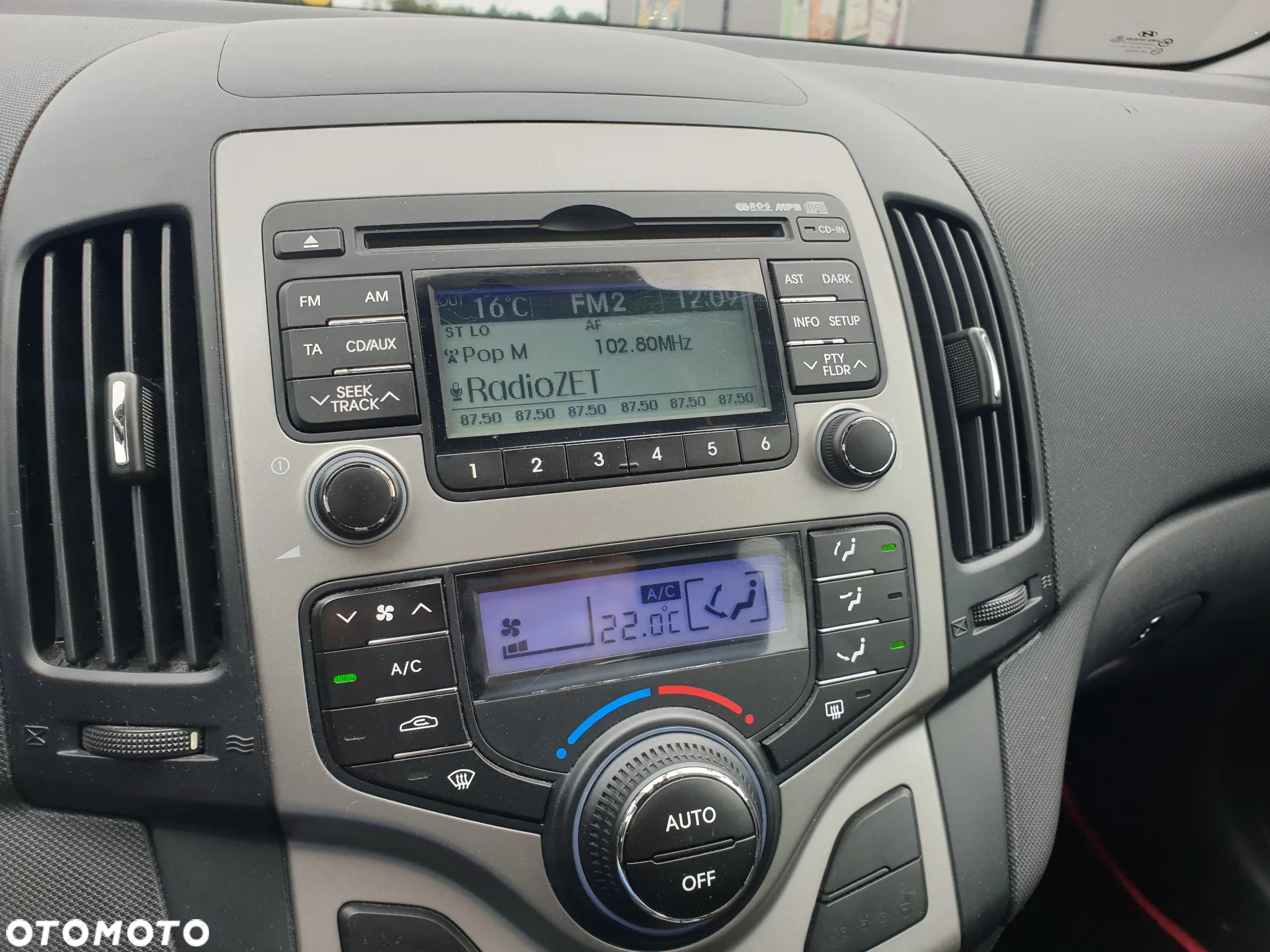 Hyundai i30 1.6 Comfort World Cup - 29