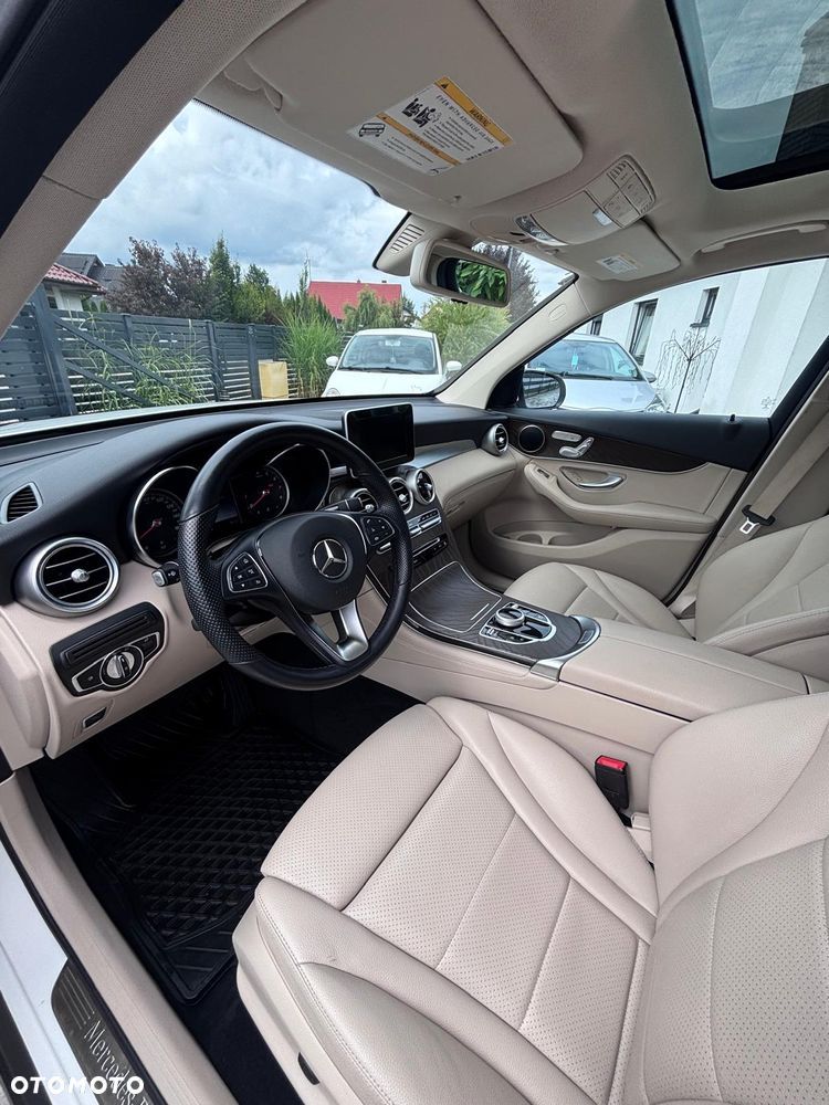 Mercedes-Benz GLC - 4